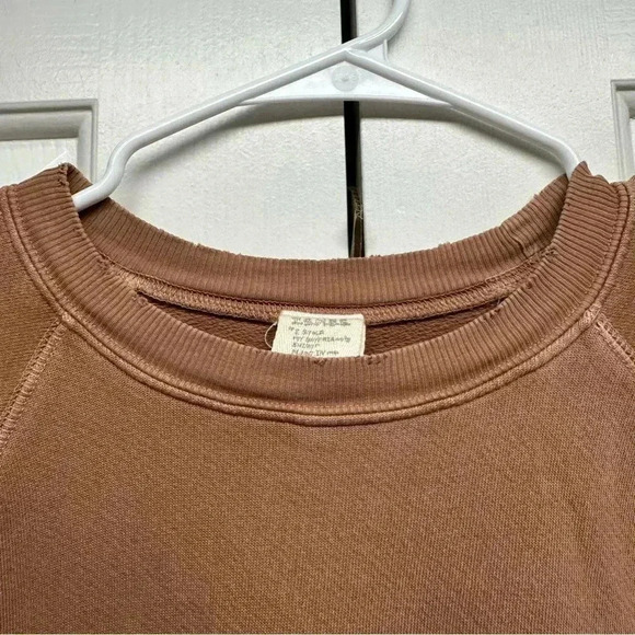 I.S.M.B.S Dreamer Crew Neck Sweatshirt Western Bull Brown Tan Women’s Size Small - Picture 3 of 10